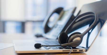 ترجمه شفاهی آلمانی / مترجم آلمانی / ترجمه شفاهی / ترجمه آلمانی / دارالترجمه آلمانی / دارالترجمه رسمی / مترجمی آلمانی / ترجمه رسمی آلمانی